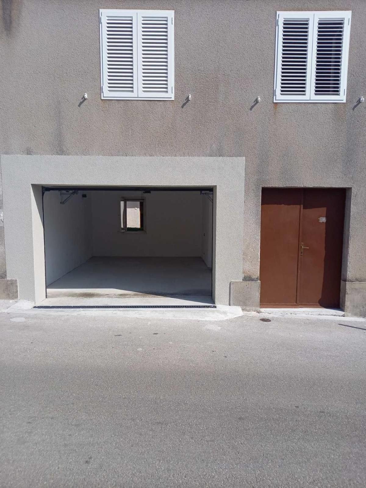 Apartment Ana, Free Garage Parking Šibenik Eksteriør bilde